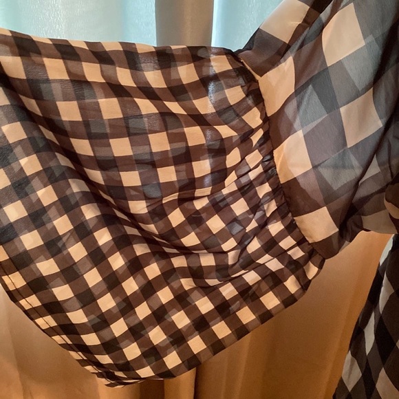 LC gingham wrap - Picture 3 of 4